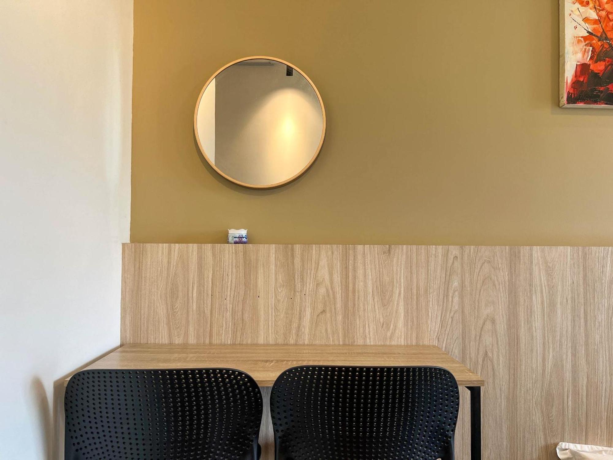 Hush Inn At K Avenue Кота Кинабалу Екстериор снимка